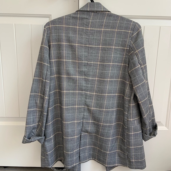 Lightweight Blazer - Picture 3 of 3